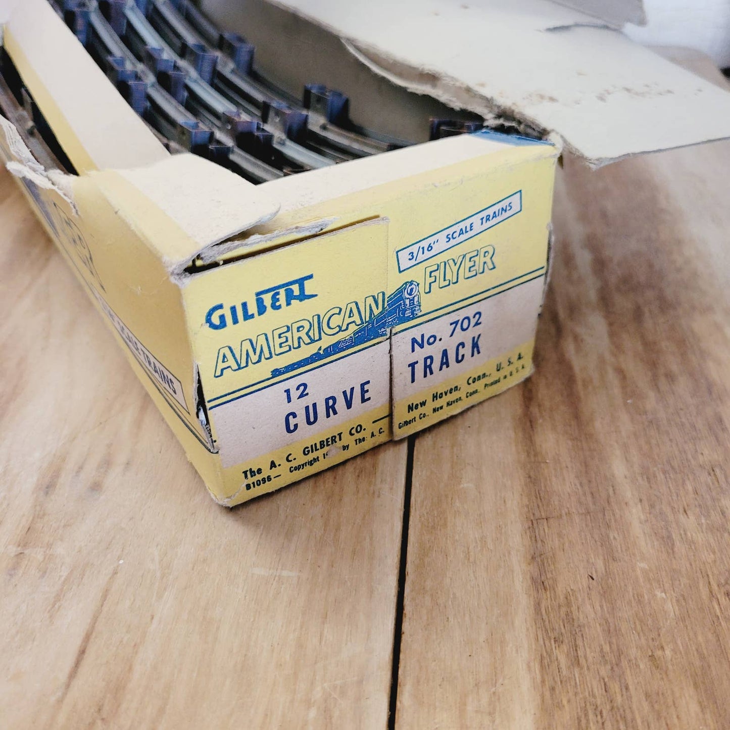 Vintage 1950s American Flyer 12 Curved Tracks No. 702 With Box S Gauge