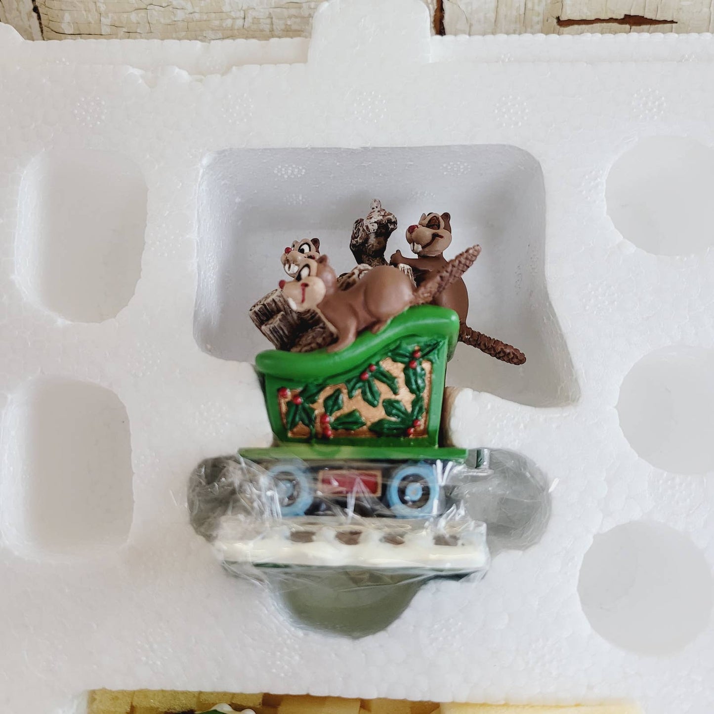 Danbury Mint Christmas Goofy's Yuletide Train Set - 6-Piece Holiday Fun