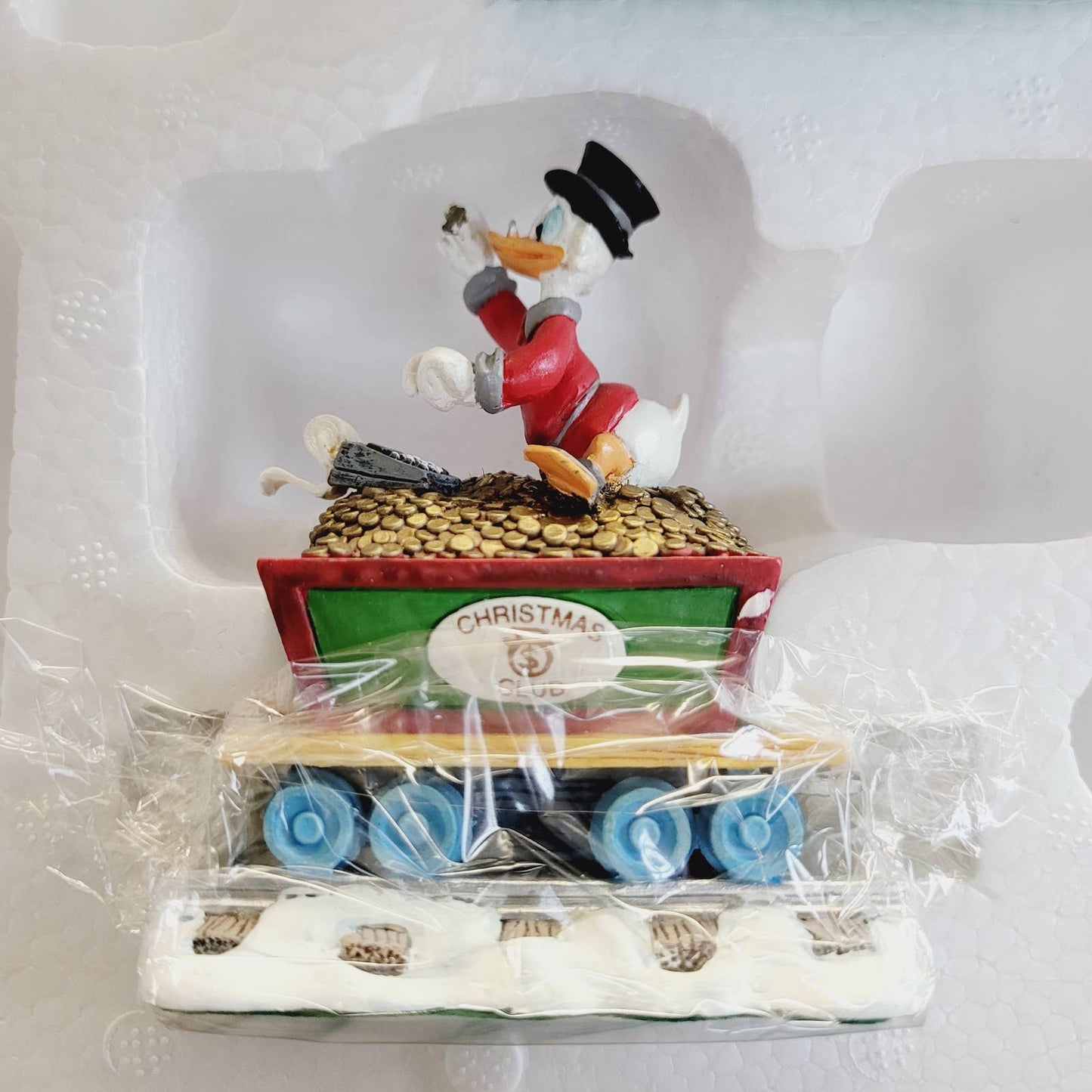 Danbury Mint Christmas Donald's Holiday Express Train Set - 6-Piece Holiday Fun