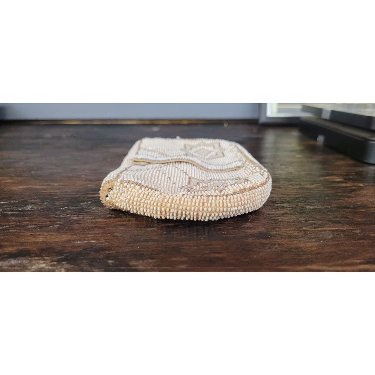Vintage Art Nouveau Bead Purse: Czechoslovakian Elegance