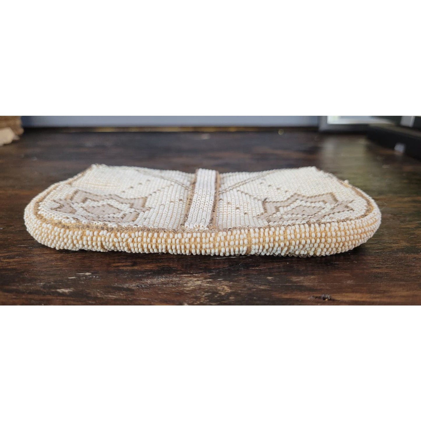 Vintage Art Nouveau Bead Purse: Czechoslovakian Elegance