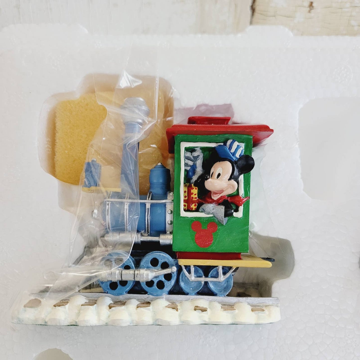Danbury Mint Christmas Mickey's Christmas Train Set - 6-Piece Holiday Fun