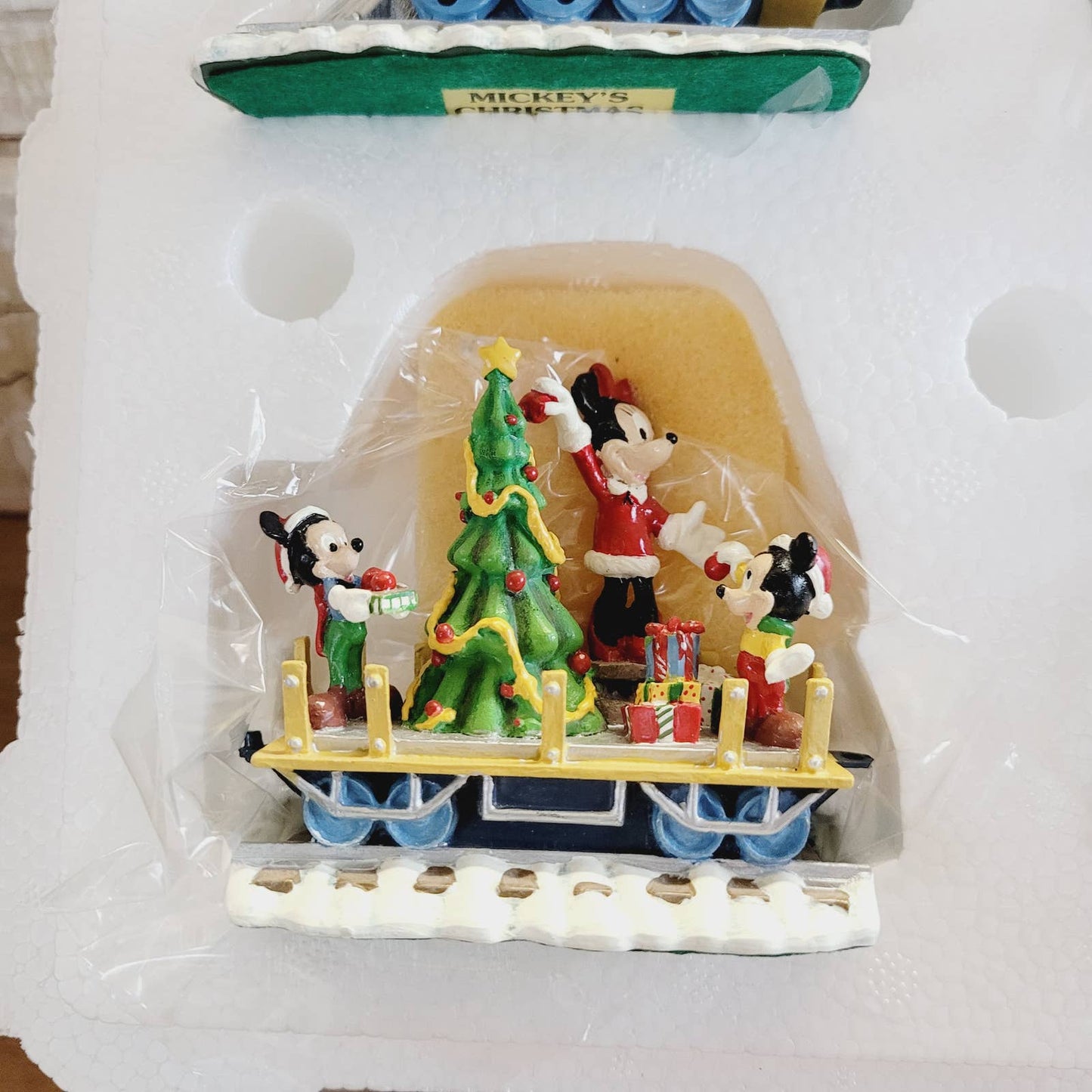 Danbury Mint Christmas Mickey's Christmas Train Set - 6-Piece Holiday Fun