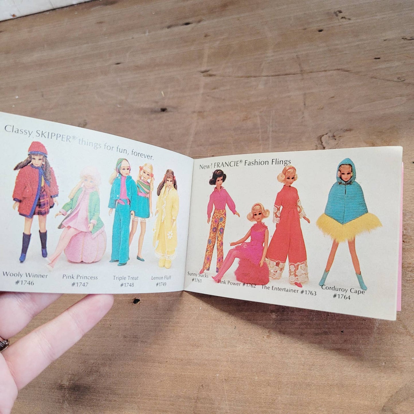 Vintage MOD Barbie "Living Barbie Living Skipper" Booklet