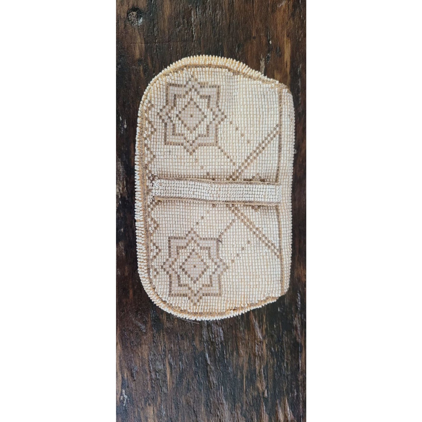 Vintage Art Nouveau Bead Purse: Czechoslovakian Elegance