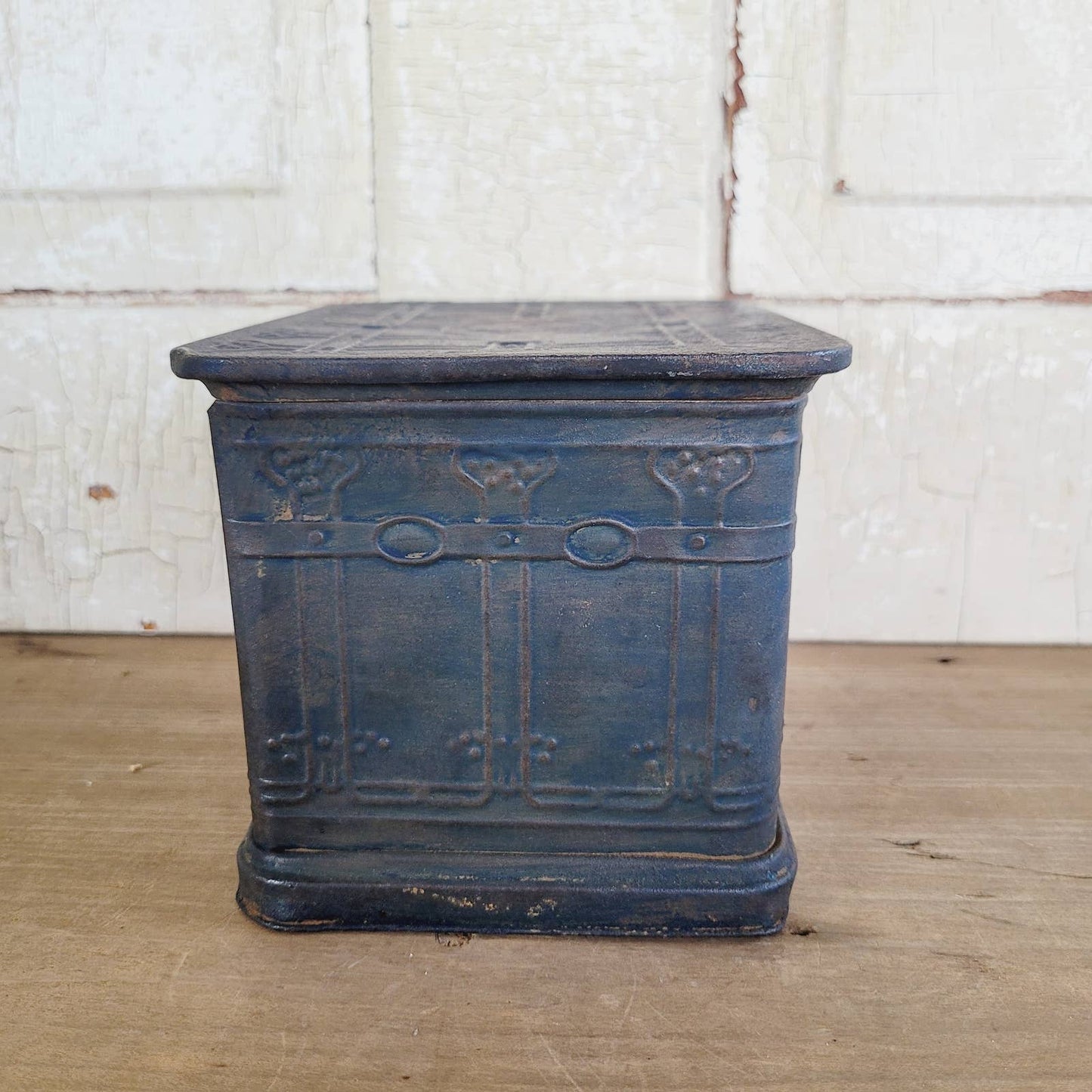 Vintage United States Tobacco Co Humidor Tin