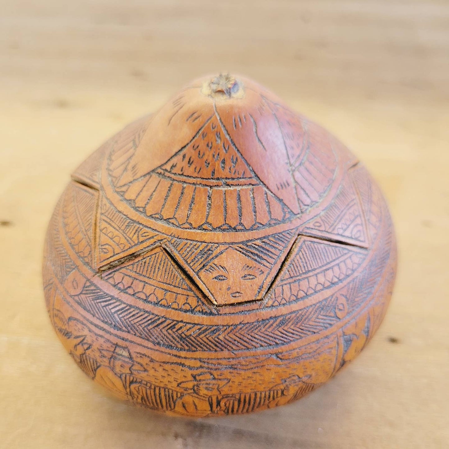 Hand Carved Peru Folk Art Gourd Box by Leoncio Veli Signed
