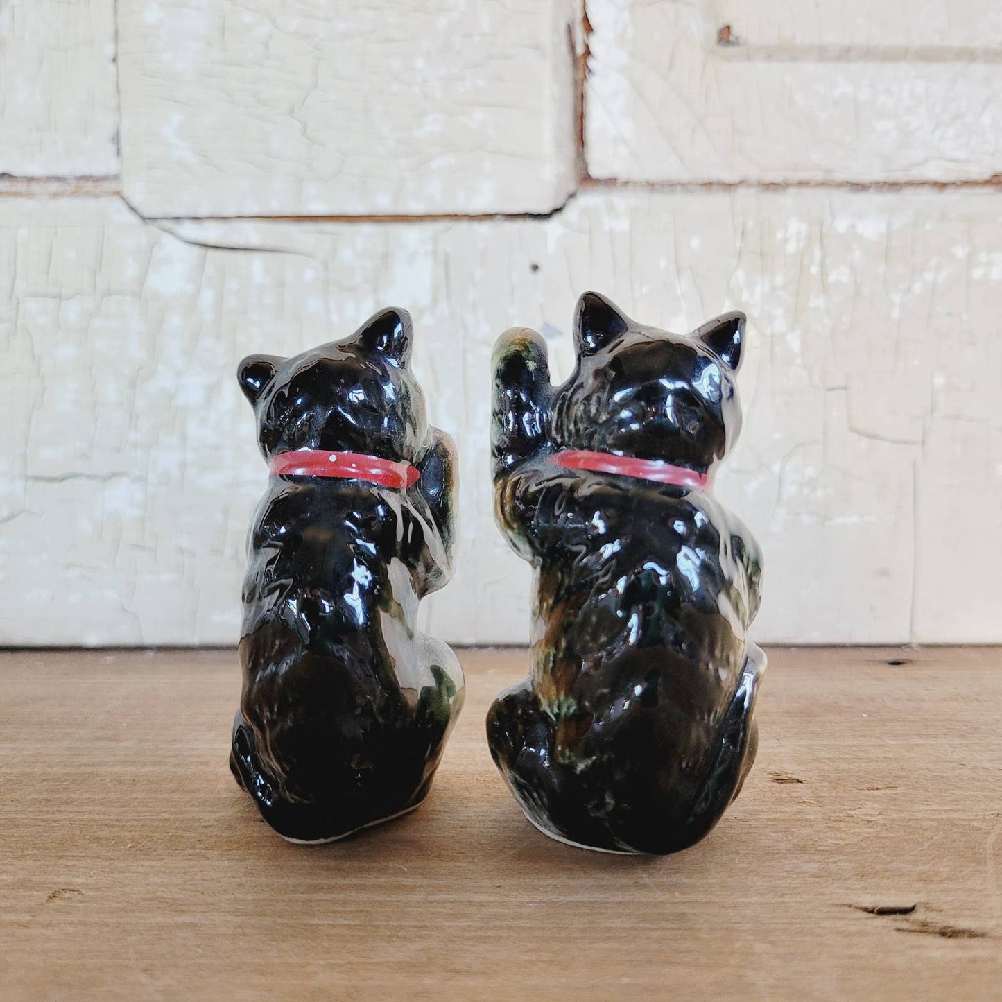 Vintage Pair of Cat Salt Pepper Shakers