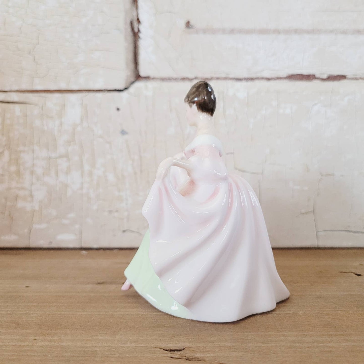 Vintage Royal Doulton England Porcelain Figurine “Sara” HN3219