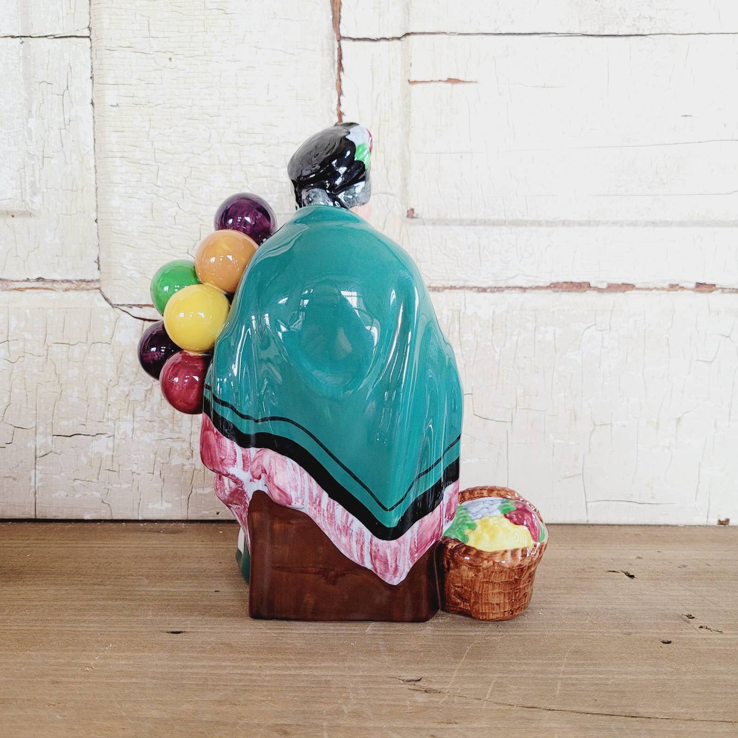 Vintage Royal Doulton England Porcelain Figurine “The Balloon Seller” HN1315