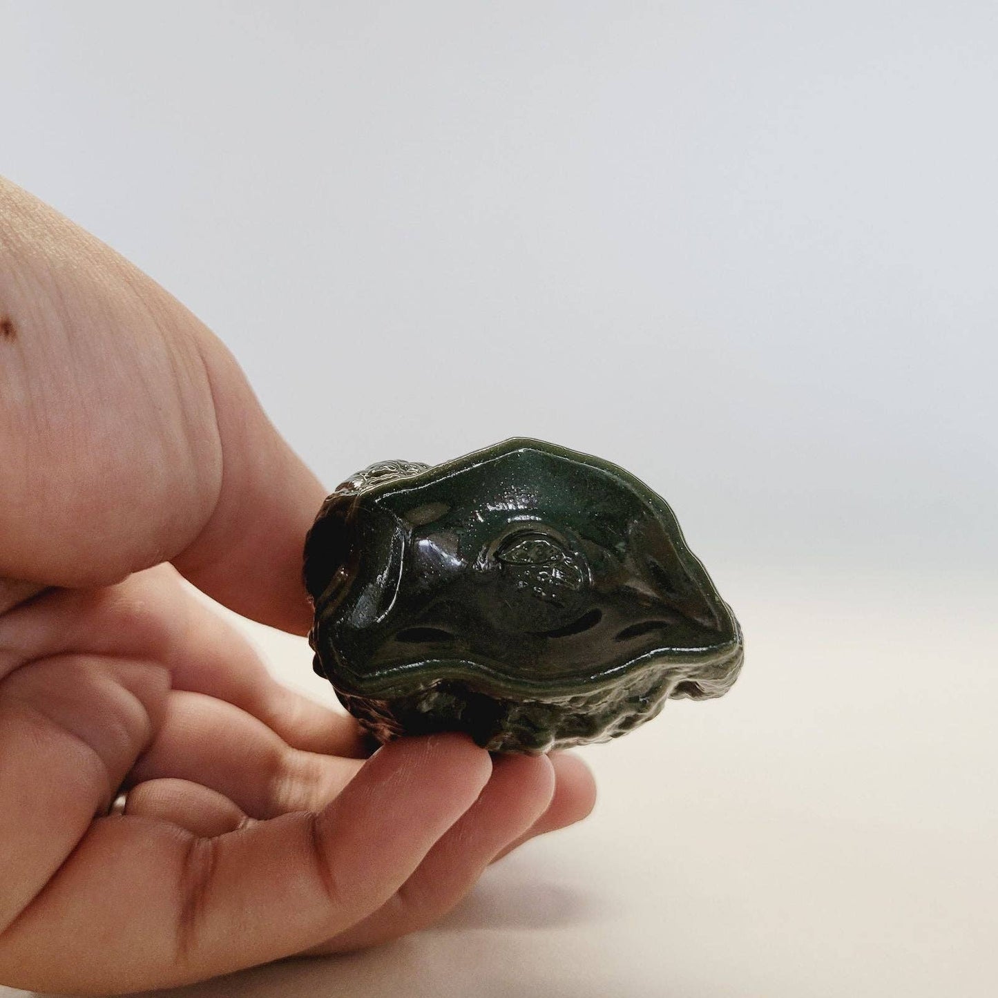 Boyd Glass dog Dark Green Skippy
