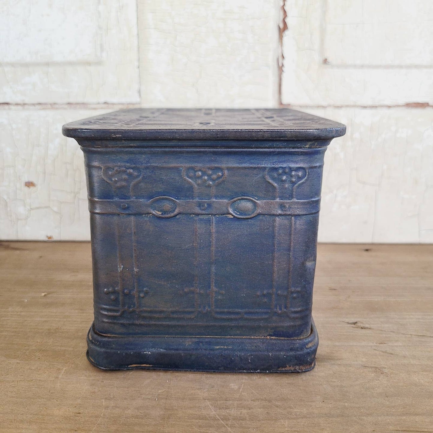 Vintage United States Tobacco Co Humidor Tin
