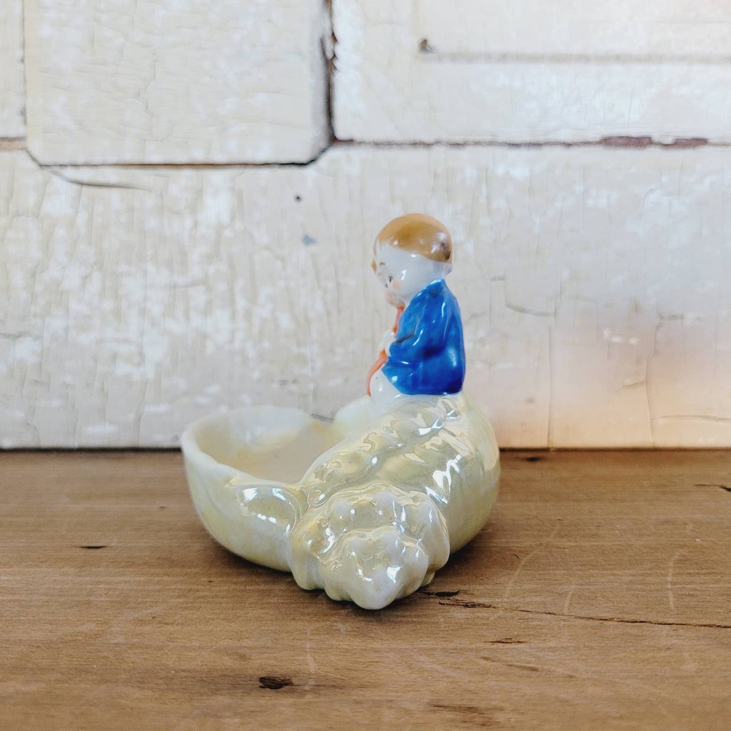 Vintage Japan Lusterware Couple Seashell Ashtray