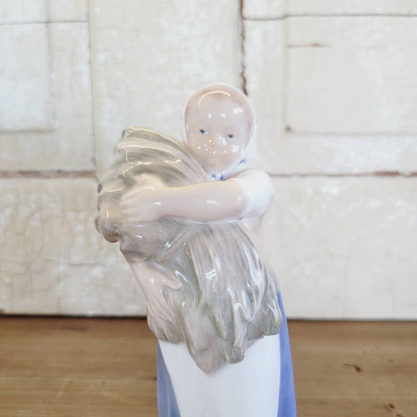Royal Copenhagen Figurine Girl with Sheaf of Wheat #908