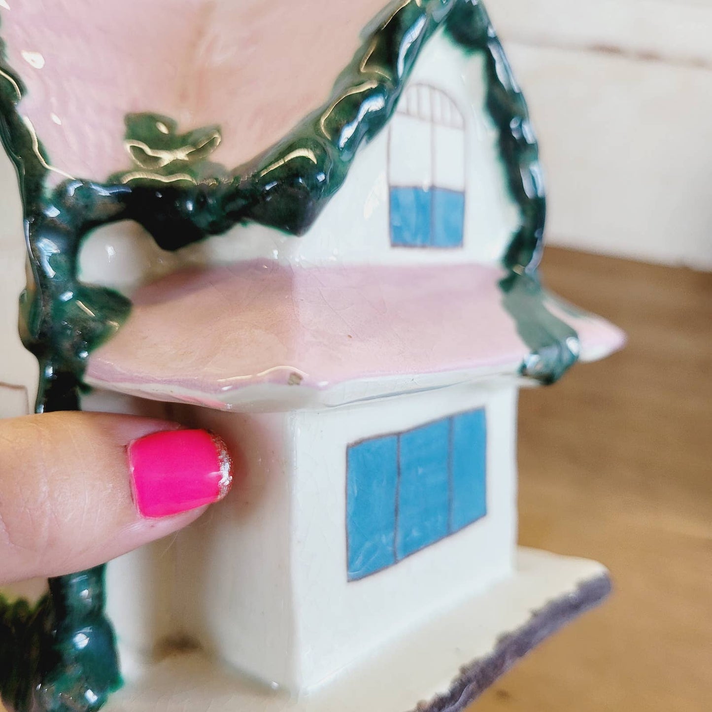 Vintage Kay Finch House Bank