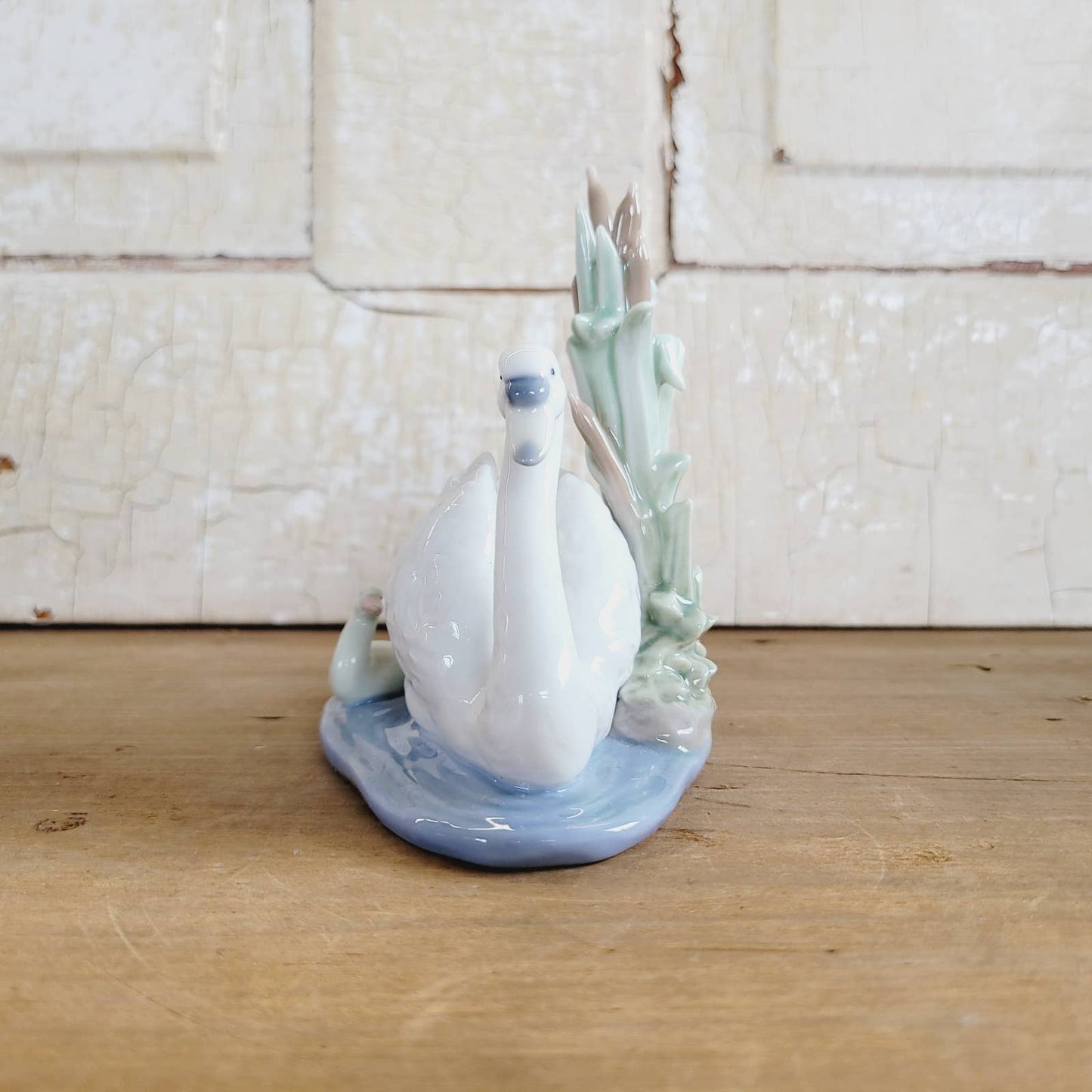 Lladro Follow Me Swans Swimming Mom and Babies Cygnets Figurine 5722 Retired