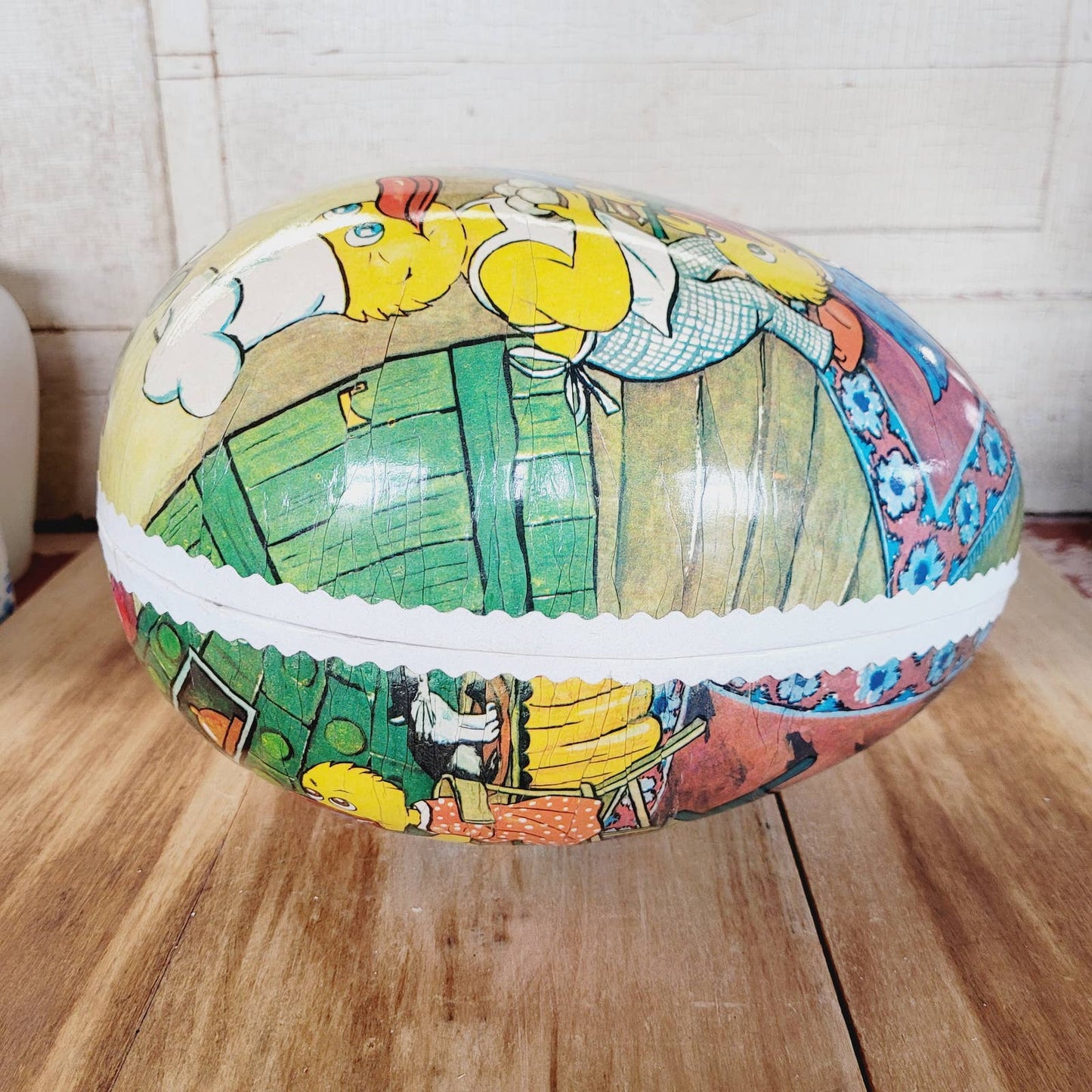 Vintage 10" Paper Mache Egg German Democratic Republic Ducks