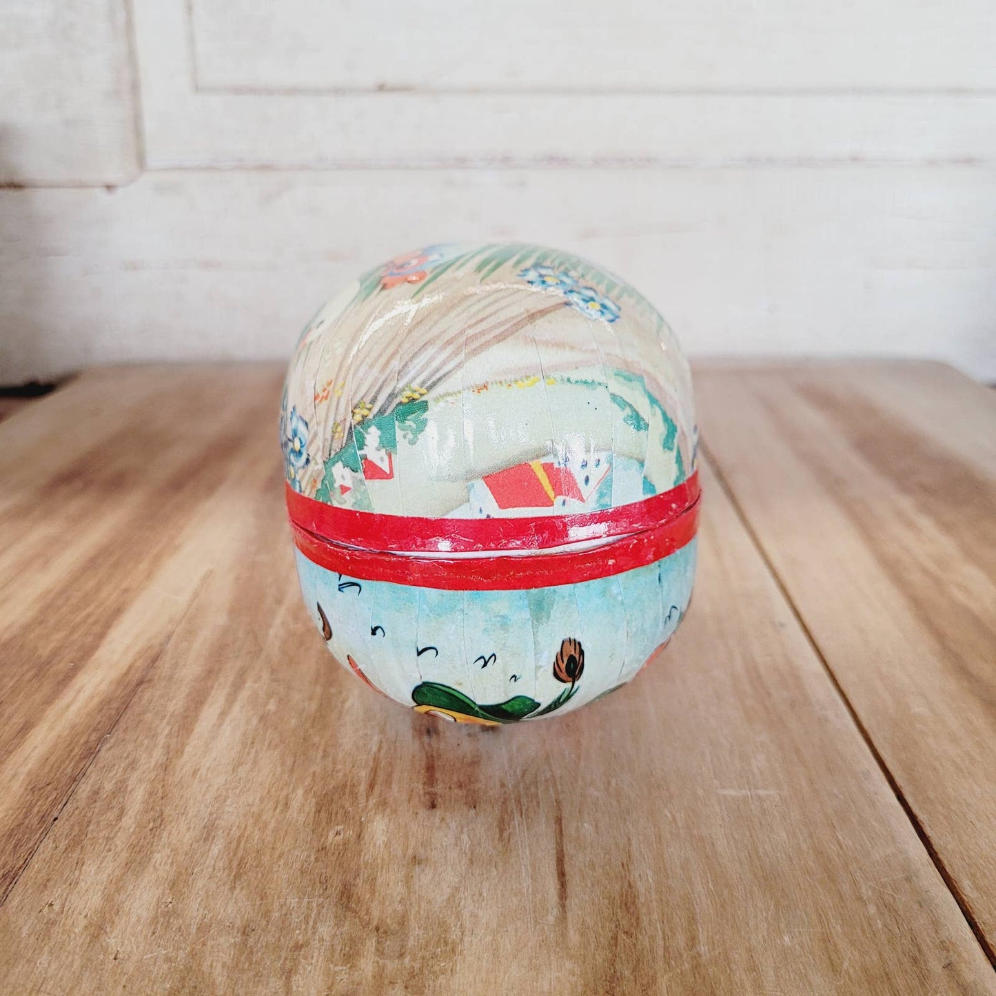 Vintage 5 1/2" Paper Mache Egg Western Germany Ducks Chicken Bunny