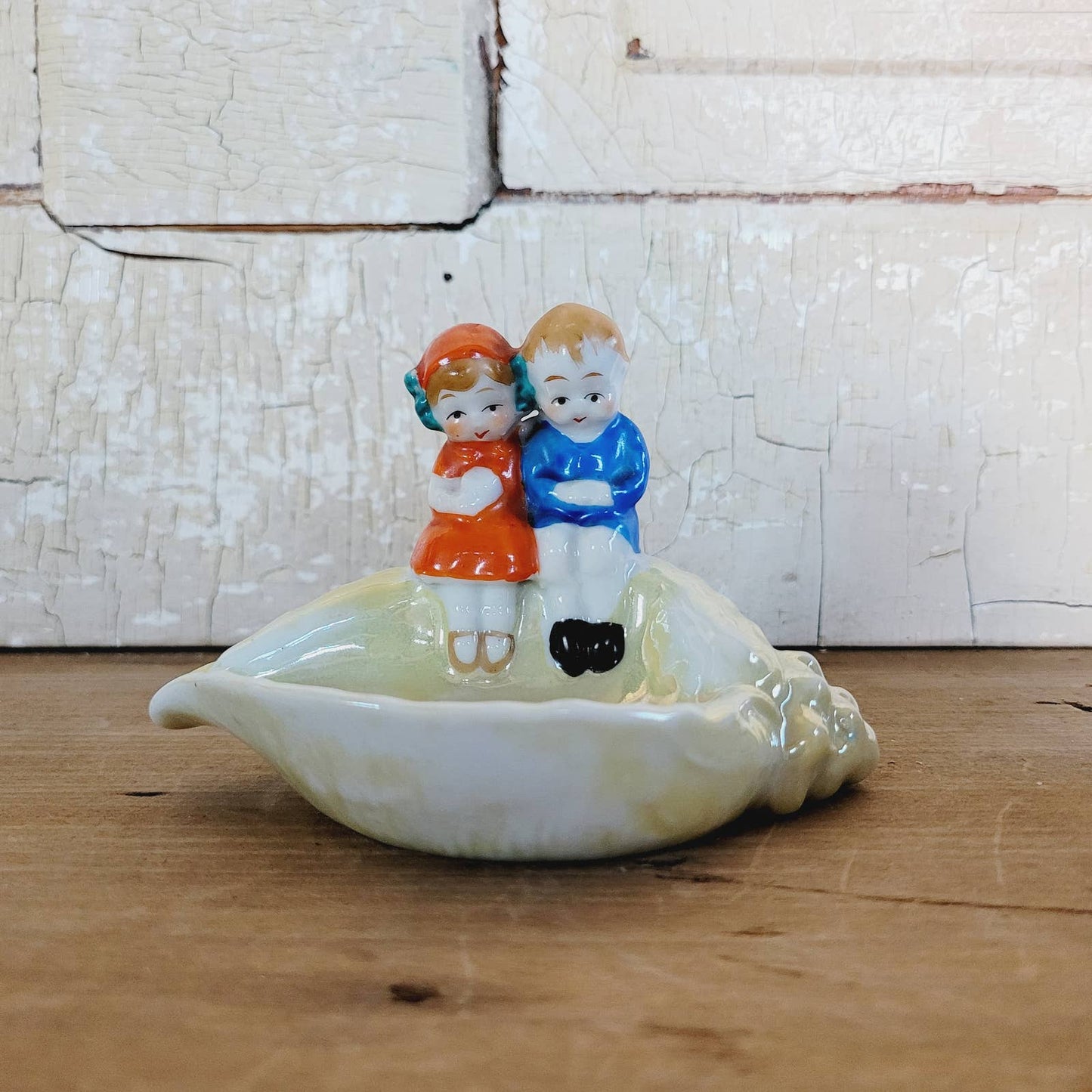 Vintage Japan Lusterware Couple Seashell Ashtray