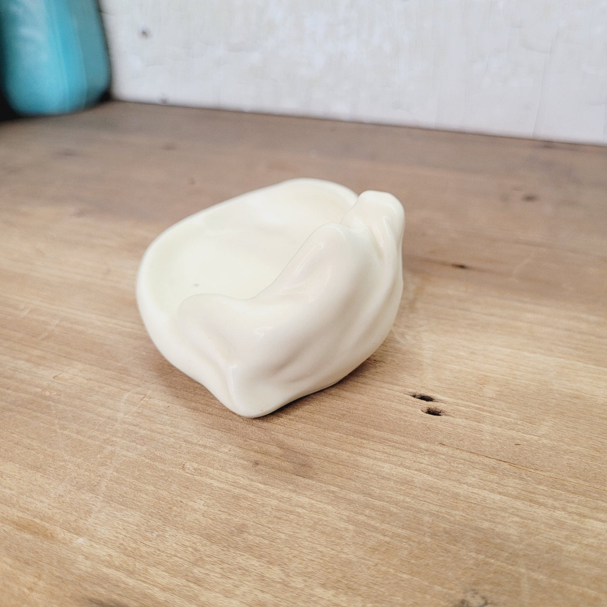 Rookwood Pottery 1926 #2595 Ivory Matte Nude Figural Pin Tray Art Deco Trinket