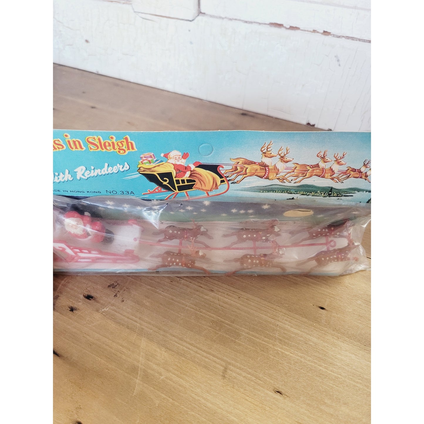 Vintage NOS Santa Claus in Sleigh with Reindeer | Made in Hong Kong | 10"