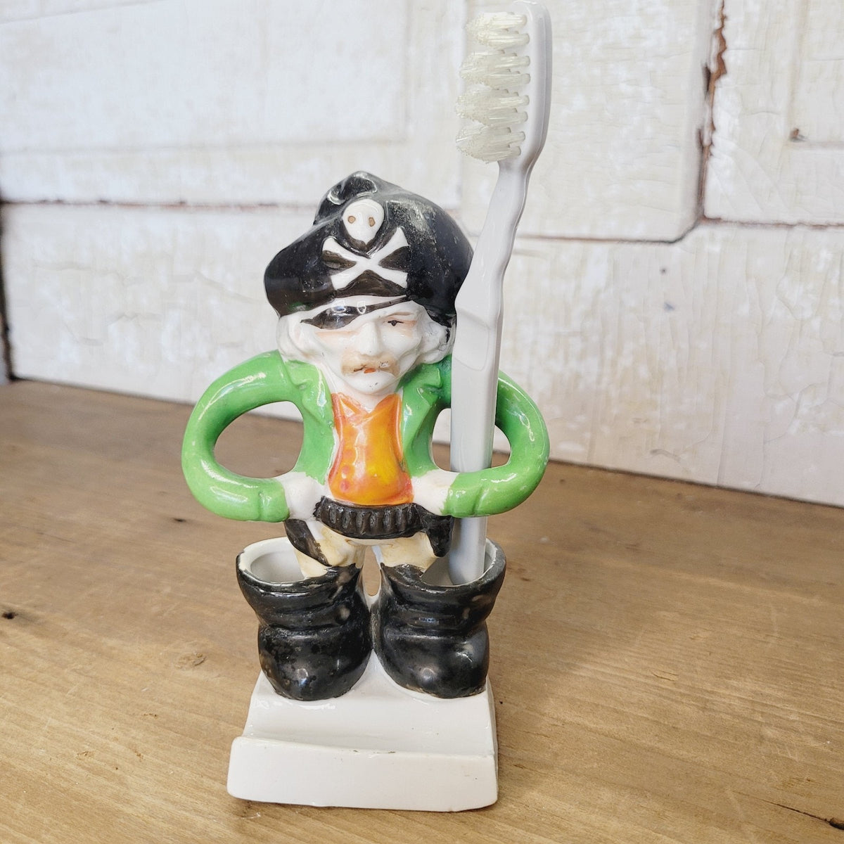 Vintage Japan Pirate Figural Toothbrush Holder Luster Ceramic 1940s 5in