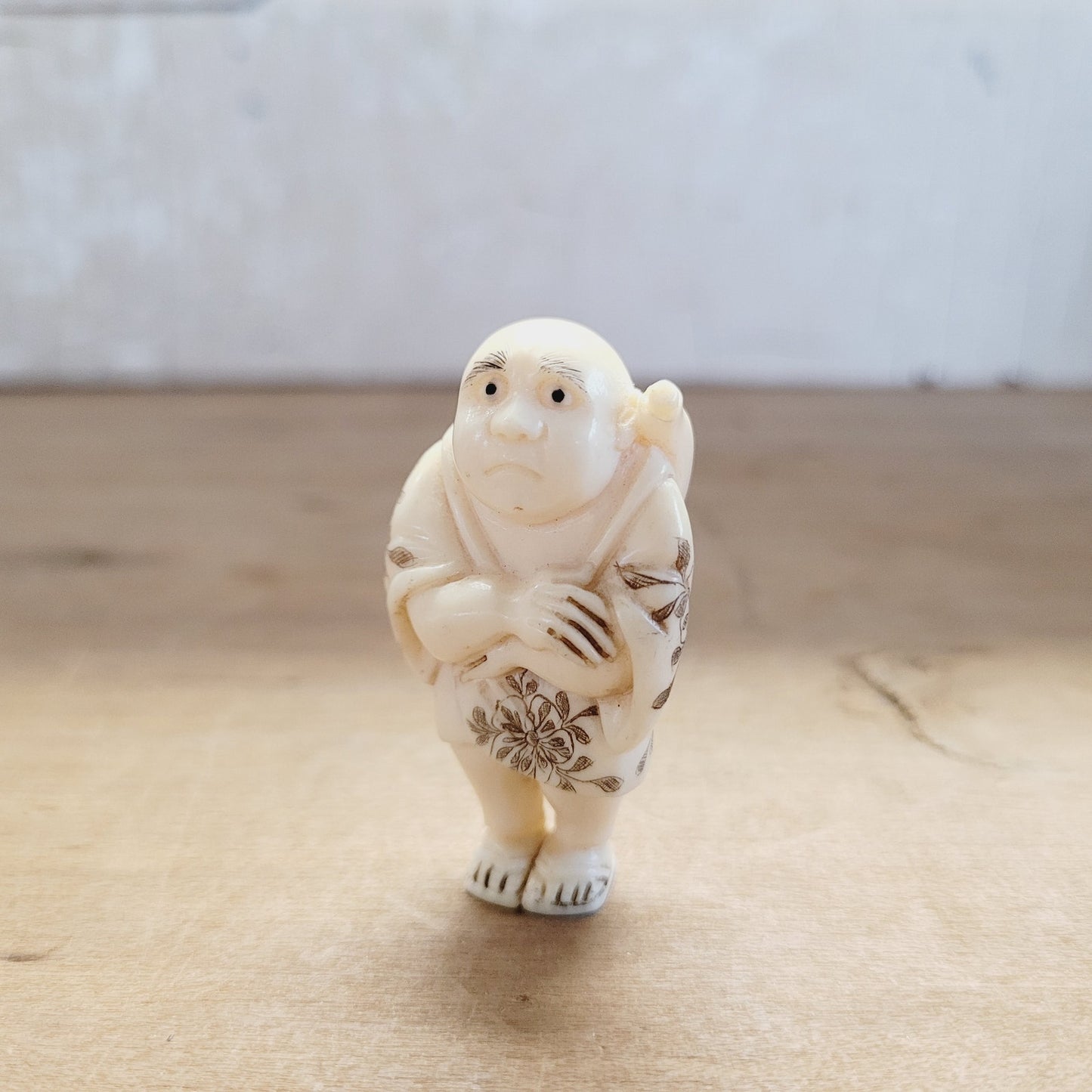 Antique Japanese Netsuke Signed Sad Man Figure w/ Flowers – 1 7/8" – Hand Carved