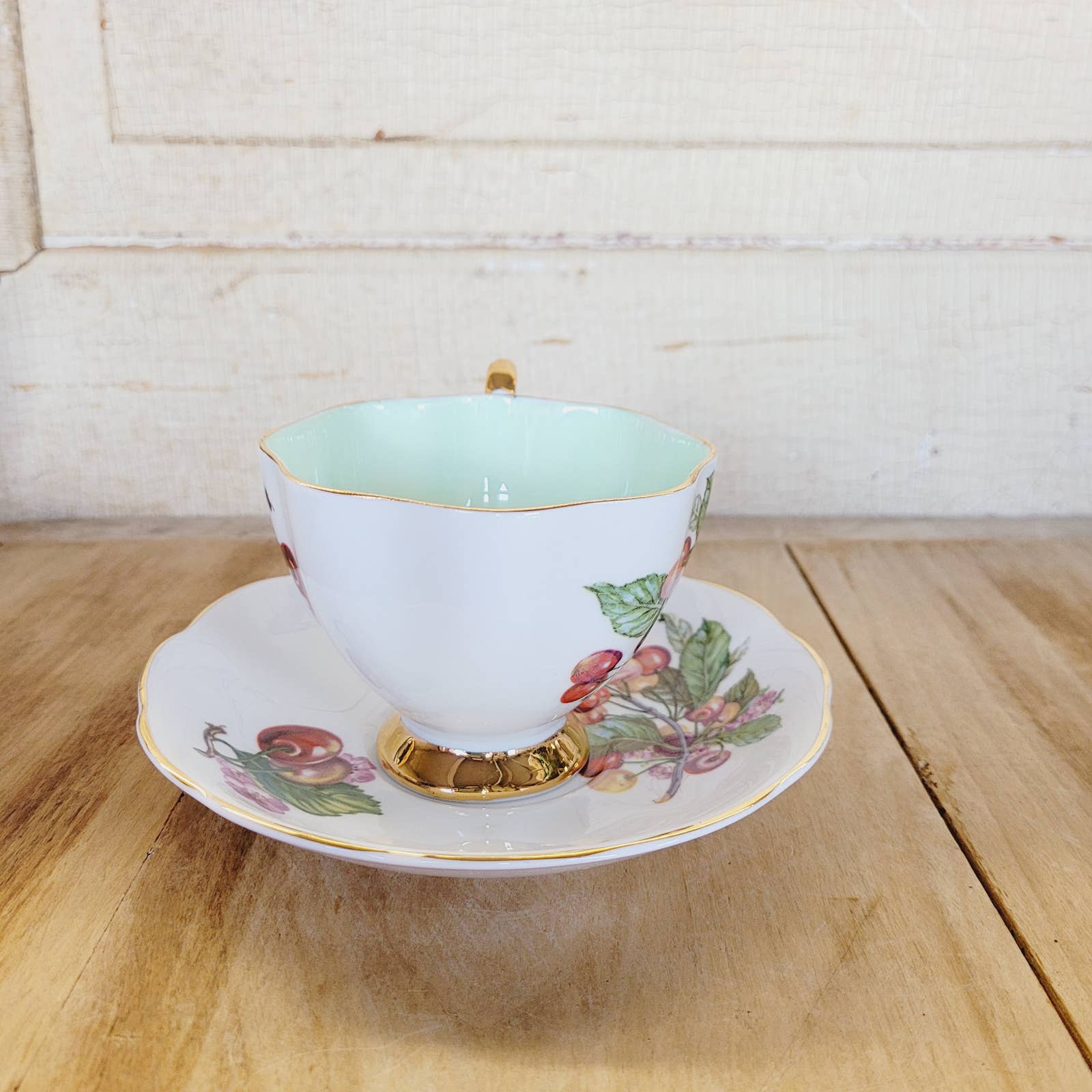 Vintage bone clearance china tea cups