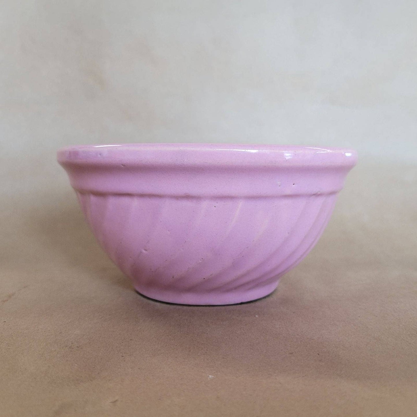 Vintage Pink Watt #6 Swirl Bowl
