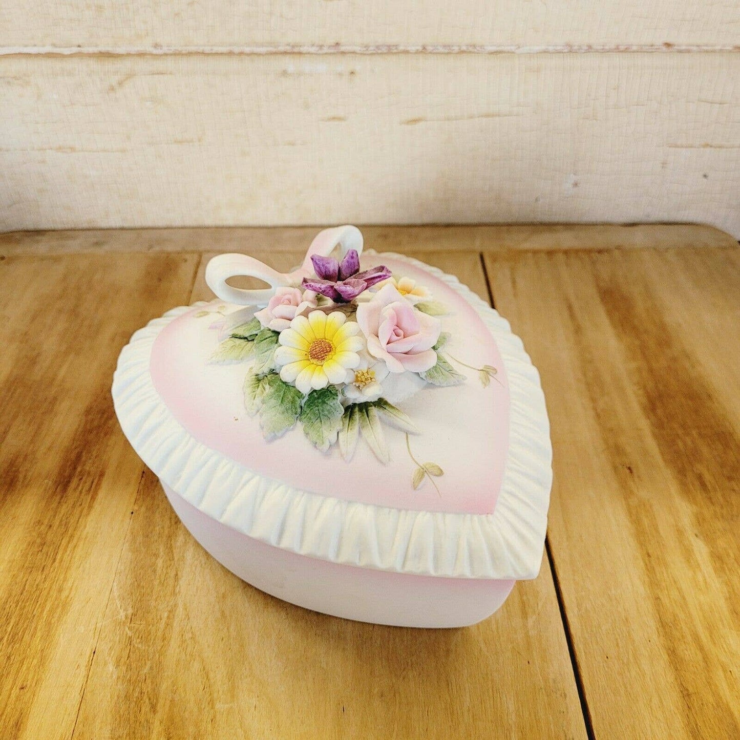 Lefton 3788 Pink Heart Shaped Trinket Flowers Valentine Candy Box Dish Japan.