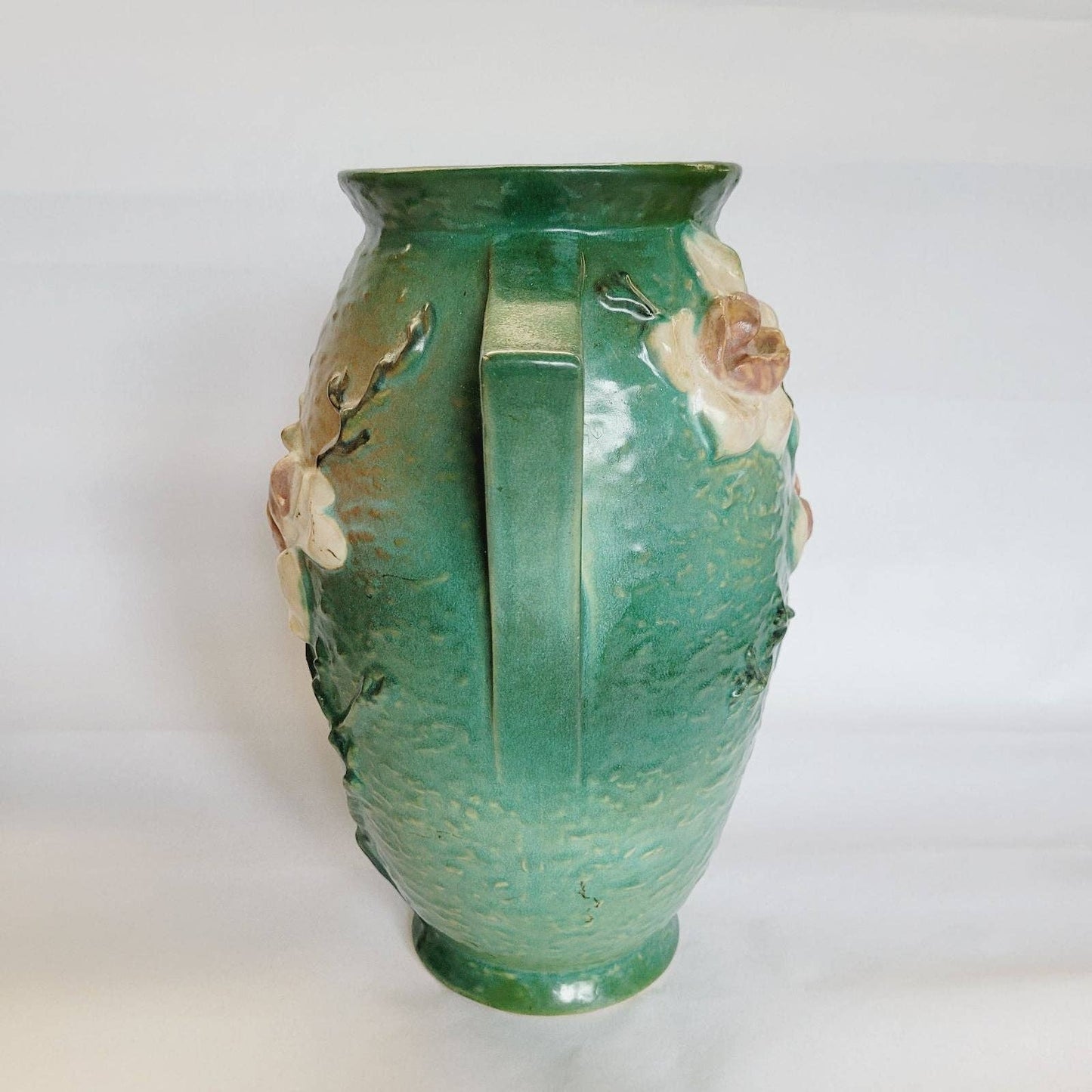 Roseville Magnolia 96-12 Vase