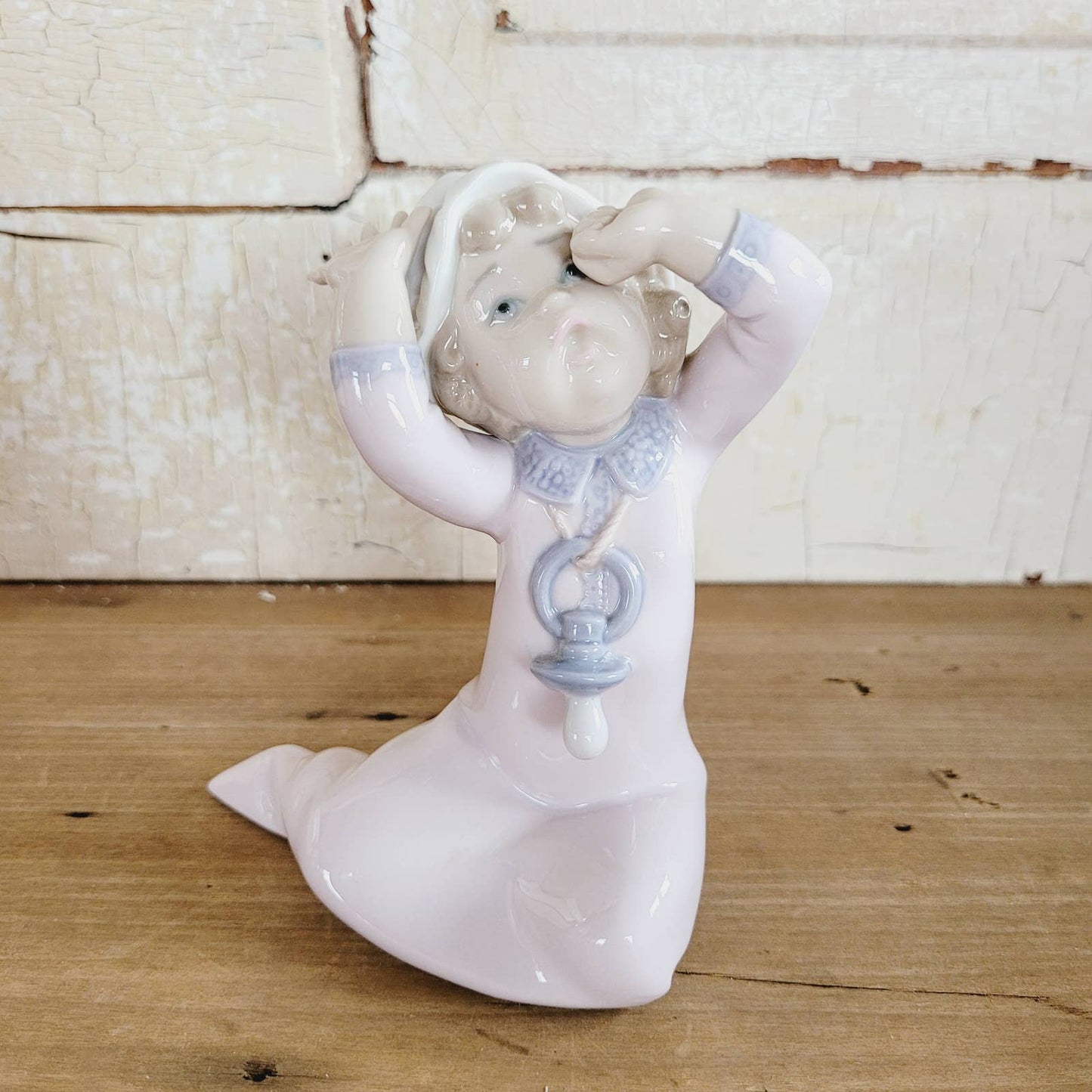 Lladro Spain Baby with Pacifier Yawning Retired